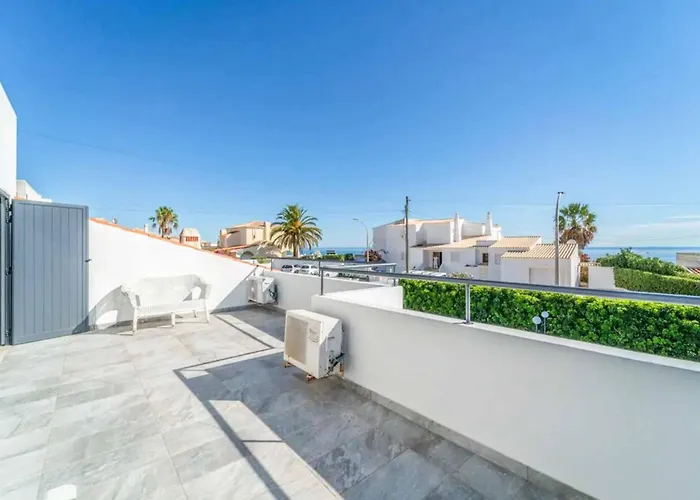 Catarino Βίλα Αλμπουφέιρα