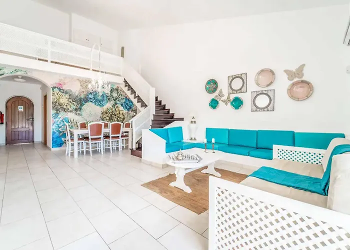 Catarino וילה אלבופיירה